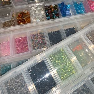 Craft Mate Bag with Beads and storage boxes